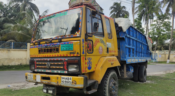 ট্রাকভর্তি লোহার কাঁচামাল ছিনতাই চেষ্টা, আটক ৩